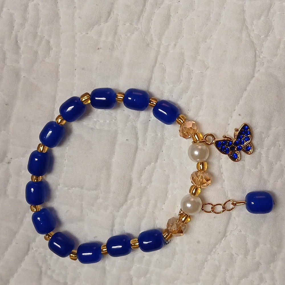 Blue and Gold Beaded Bracelet with Butterfly Charm - Picture 3 of 4